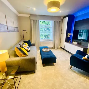  Apartment 10 Bootham House - Luxury Centre With Free Parking For One Car