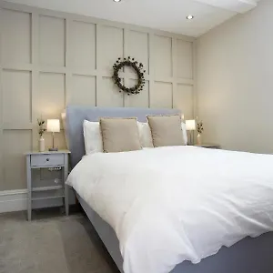  Apartment The Courtyard By Chateau Anna, - Free Parking